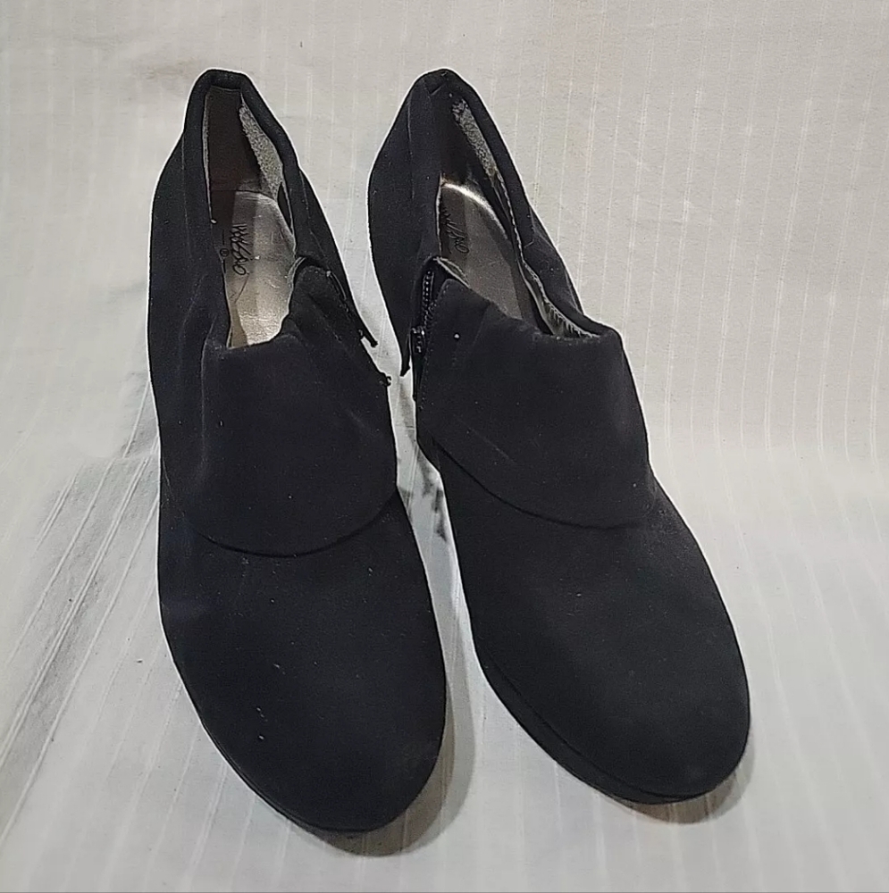 Mossimo supply womens black Booties Wedge heel Size 8.5
